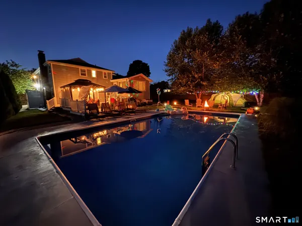 $499,900 | 993 Cloverdale Circle, Wethersfield, CT 06109