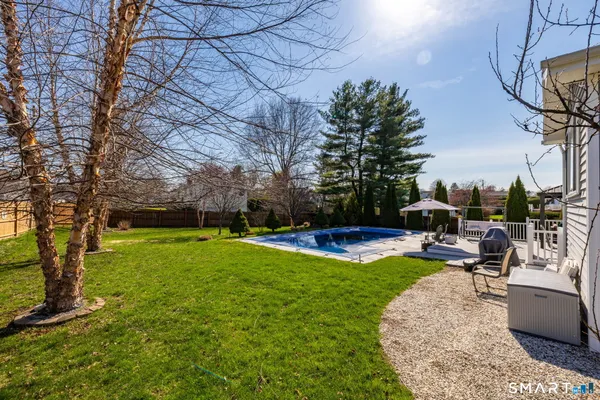 $499,900 | 993 Cloverdale Circle, Wethersfield, CT 06109