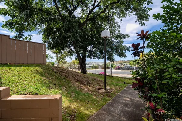 $3,200 | 92-731 Makakilo Drive, Unit 7, Kapolei, HI 96707