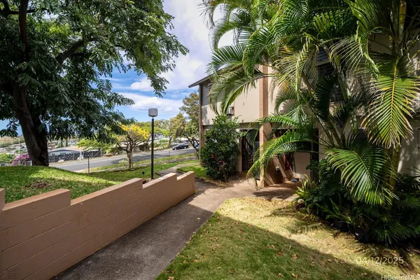 $3,200 | 92-731 Makakilo Drive, Unit 7, Kapolei, HI 96707