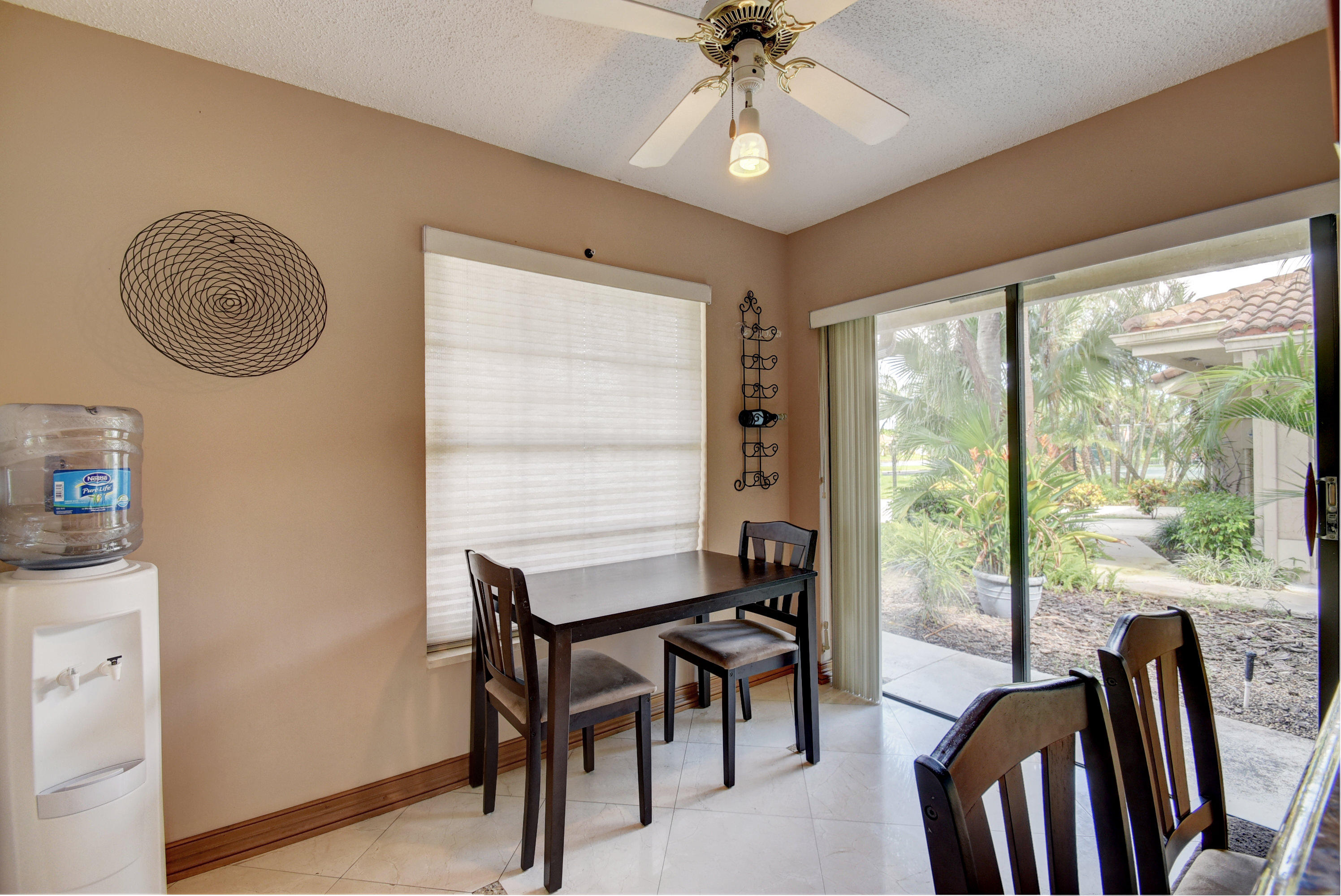 8650 Eagle Run Drive, Unit 2 Boca Raton, FL 33434 - Photo 15 of 32 Eat-In Kitchen