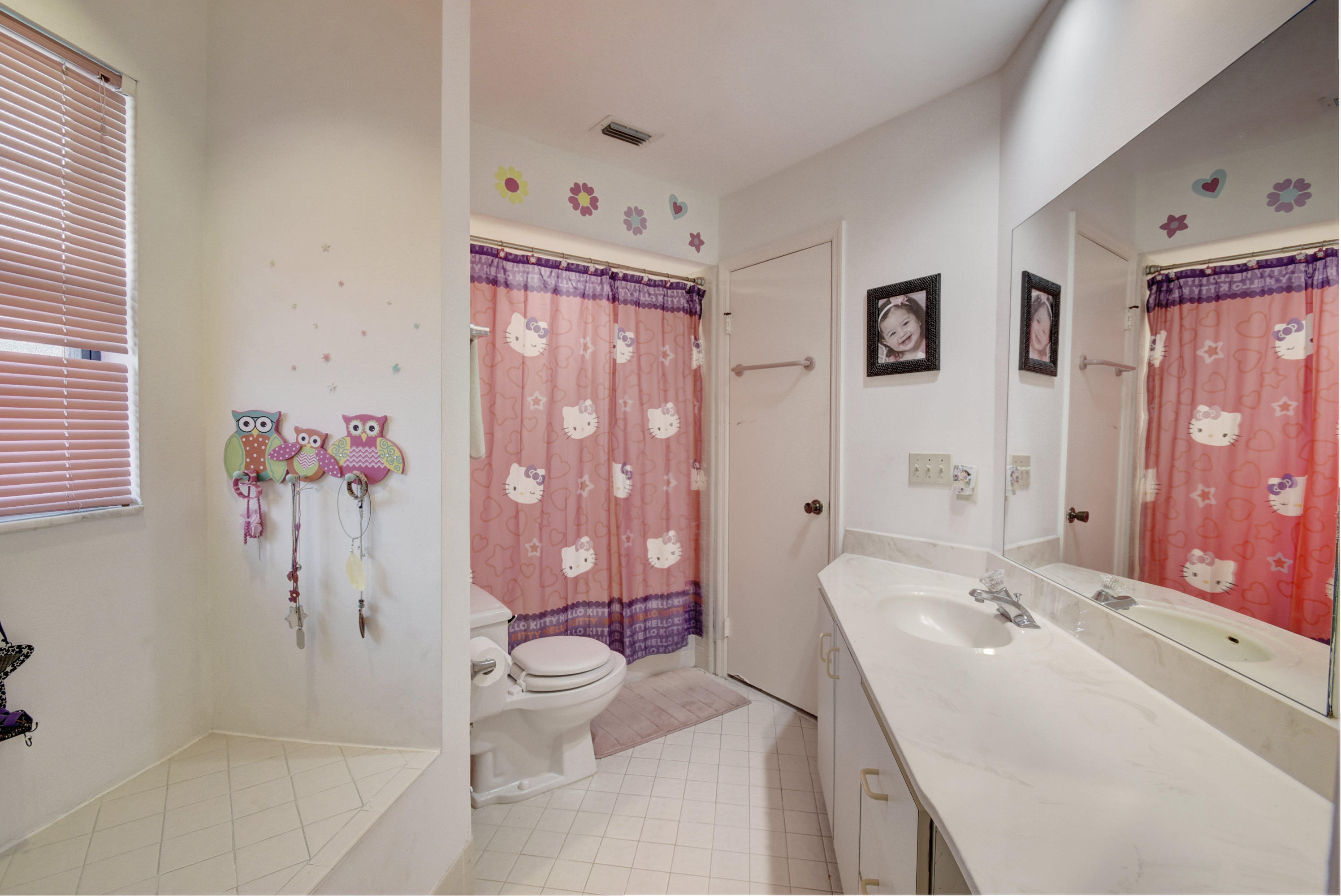 8650 Eagle Run Drive, Unit 2 Boca Raton, FL 33434 - Photo 20 of 32 Upstairs Bathroom