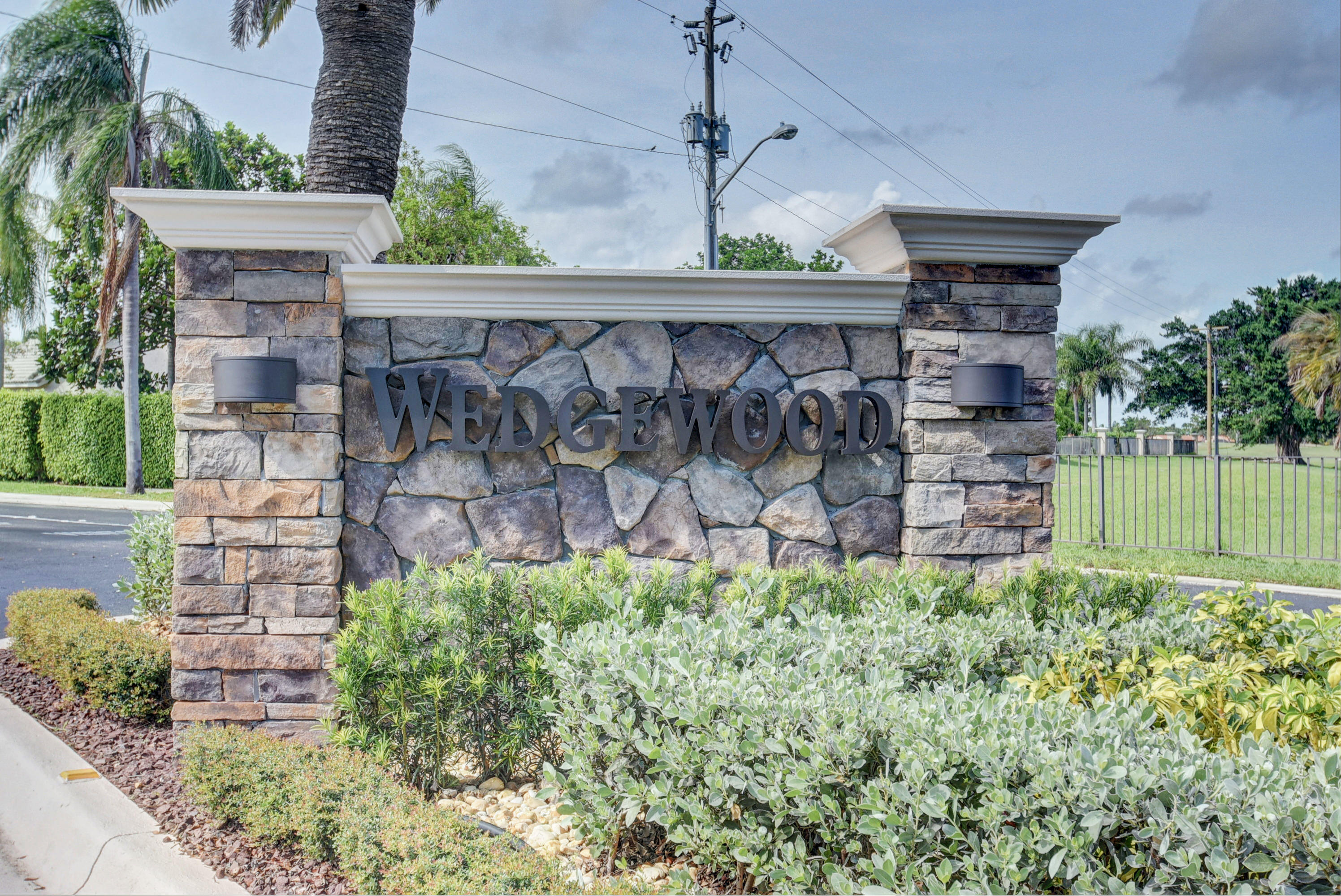 8650 Eagle Run Drive, Unit 2 Boca Raton, FL 33434 - Photo 31 of 32 Wedgewood Entrance