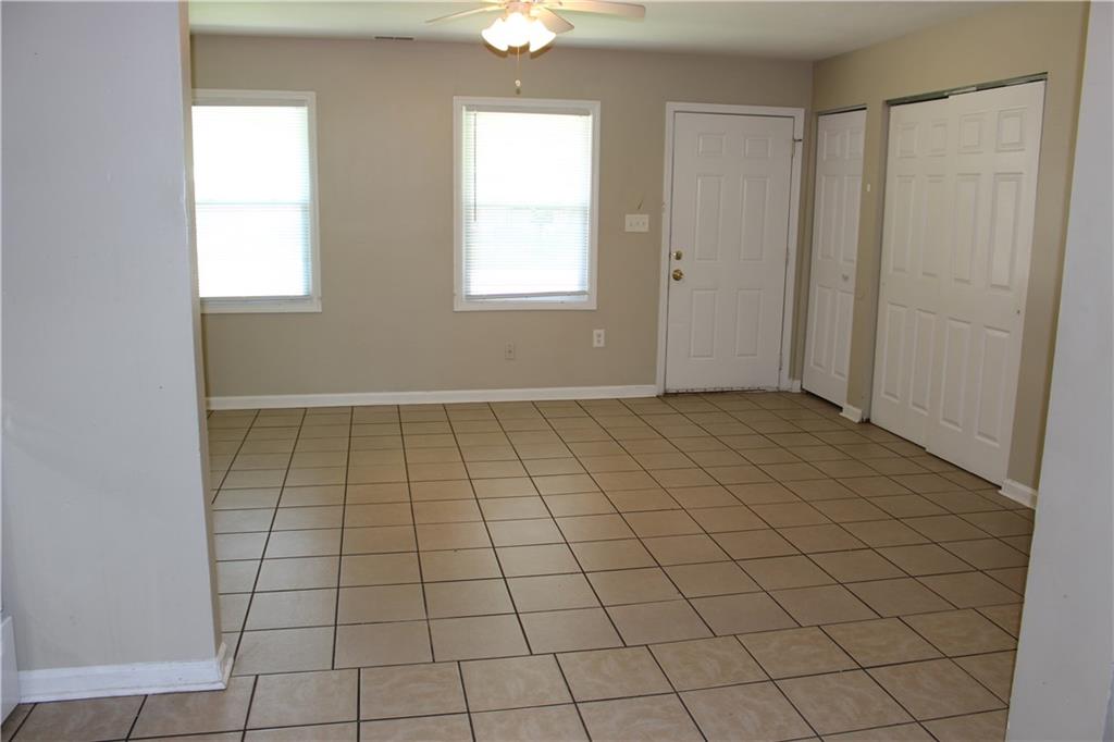 3032 Danbury Road Indianapolis, IN 46222 - Photo 4 of 35 Gallery Image 4