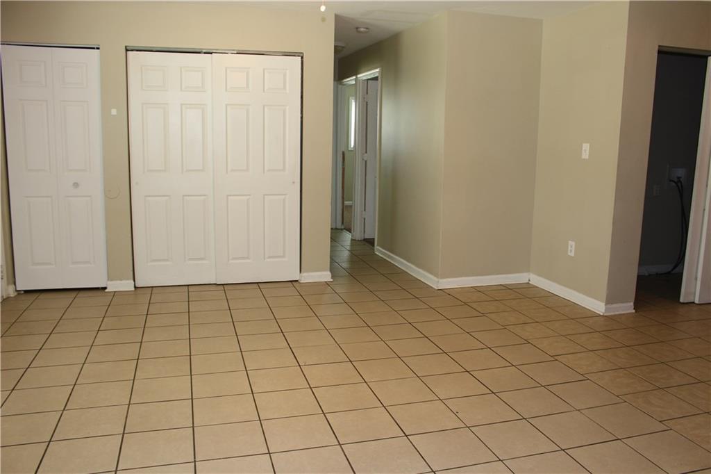 3032 Danbury Road Indianapolis, IN 46222 - Photo 8 of 35 Gallery Image 8