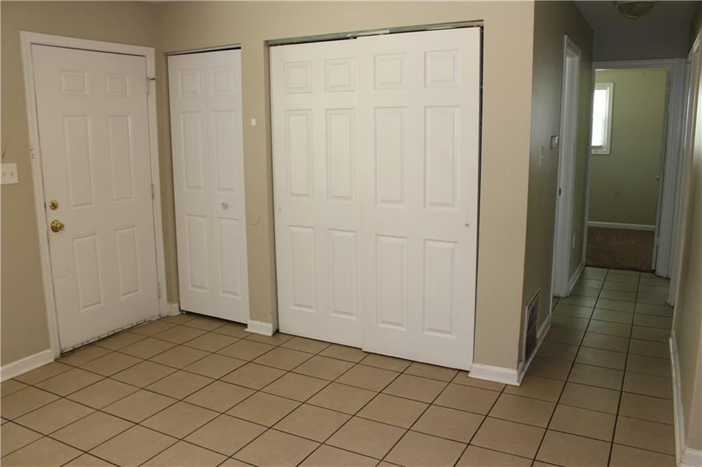 3032 Danbury Road Indianapolis, IN 46222 - Photo 9 of 35 Gallery Image 9