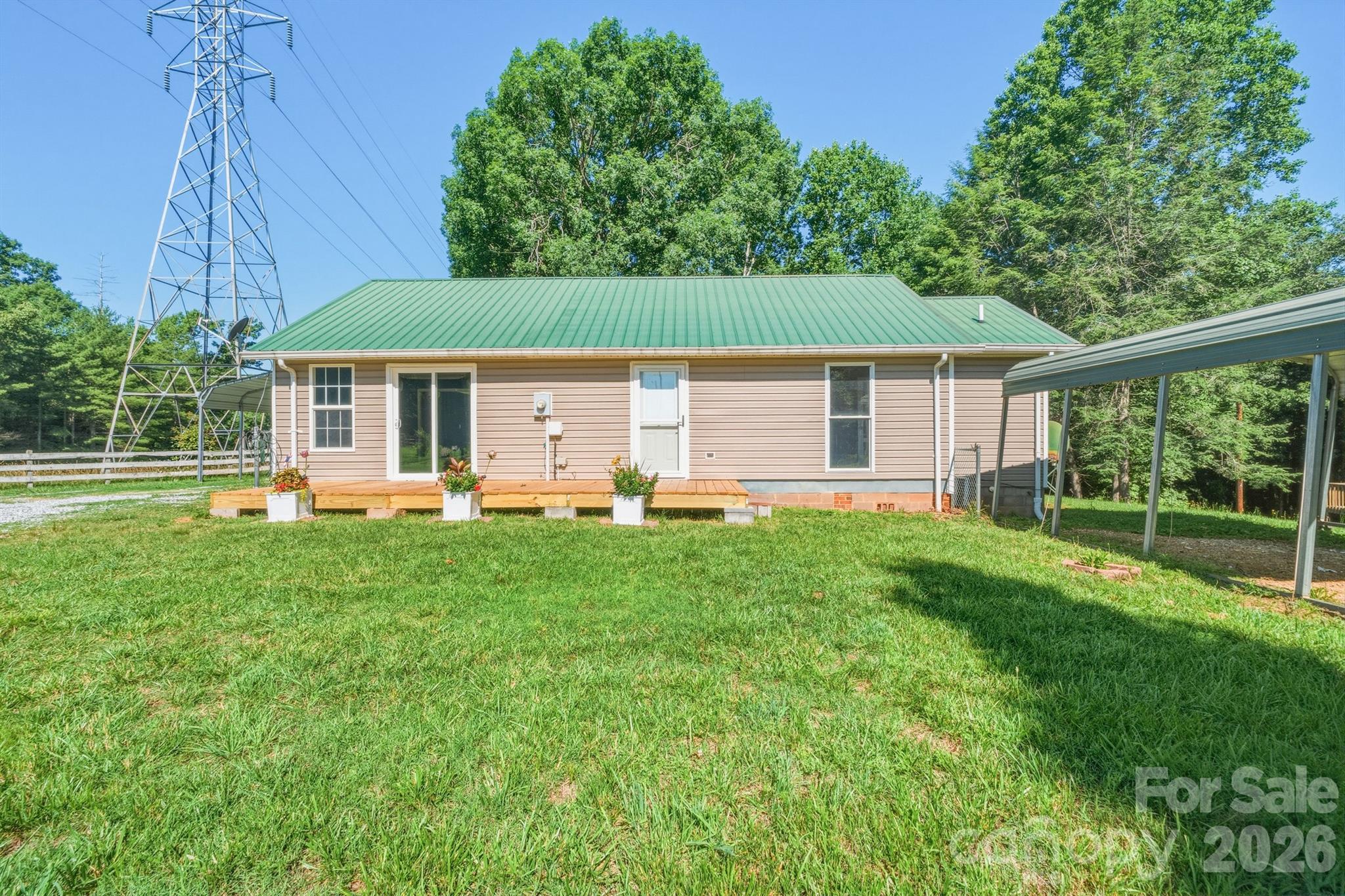 547 Pea Ridge Street Morganton, NC 28655 - Photo 3 of 36