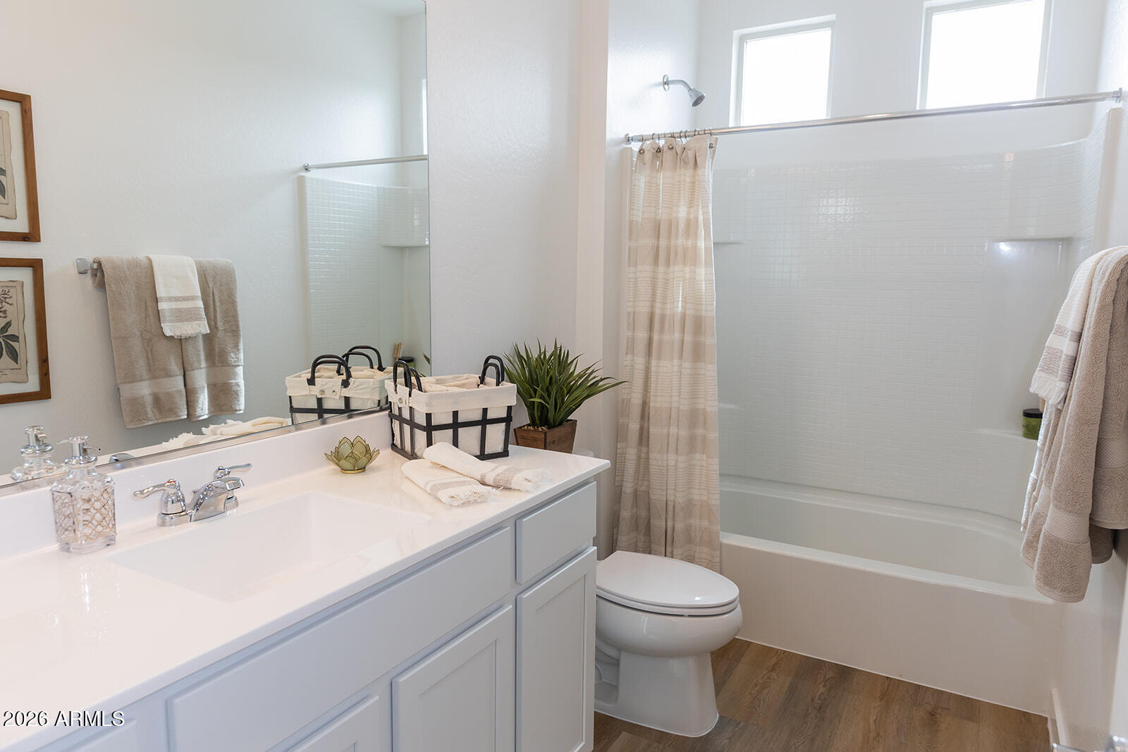 4618 South 23rd Place Phoenix, AZ 85040 - Photo 38 of 38 39-Karlie Colleen Photography - Tanner -
