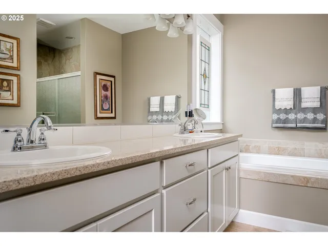 $594,000 | 3291 Southwest Van Buren Way, Gresham, OR 97080