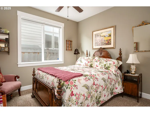 $594,000 | 3291 Southwest Van Buren Way, Gresham, OR 97080