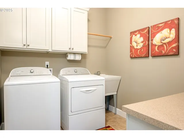 $594,000 | 3291 Southwest Van Buren Way, Gresham, OR 97080