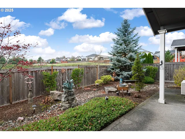 $594,000 | 3291 Southwest Van Buren Way, Gresham, OR 97080