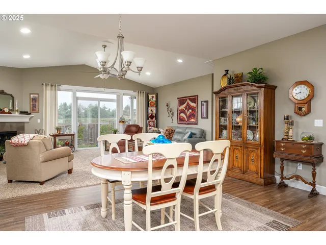 $594,000 | 3291 Southwest Van Buren Way, Gresham, OR 97080