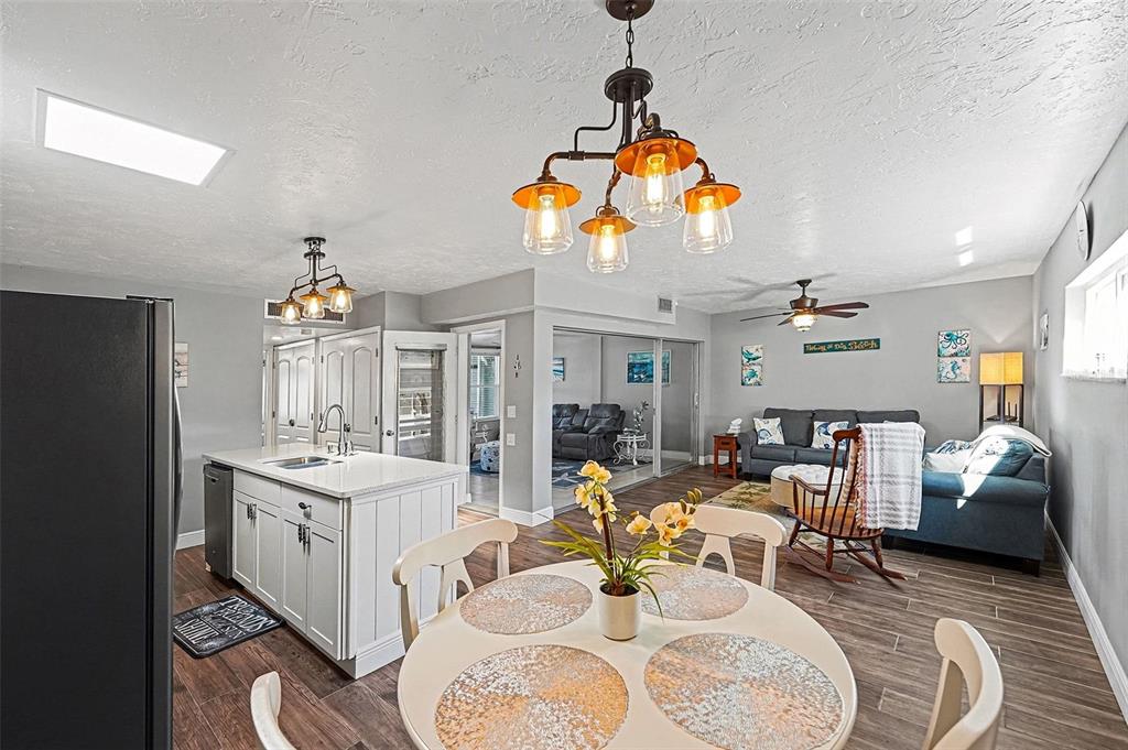 250 Rosery Road Northwest, Unit 219 Largo, FL 33770 - Photo 11 of 26