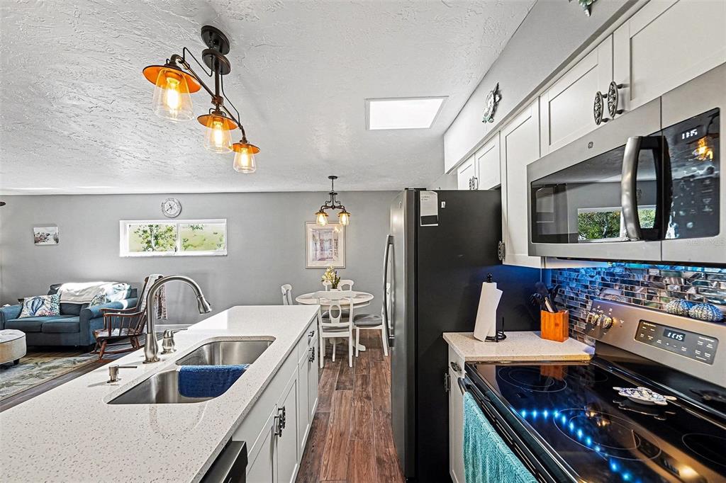 250 Rosery Road Northwest, Unit 219 Largo, FL 33770 - Photo 10 of 26