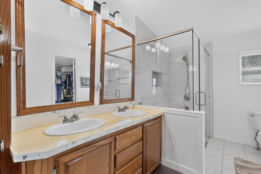 2181 Doe Branch Road Little Elm, TX 75068 - Photo 12 of 40 Gallery Image 12