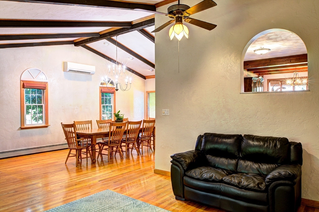236 Fox Hill Road Burlington, MA 01803 - Photo 11 of 42 Gallery Image 11