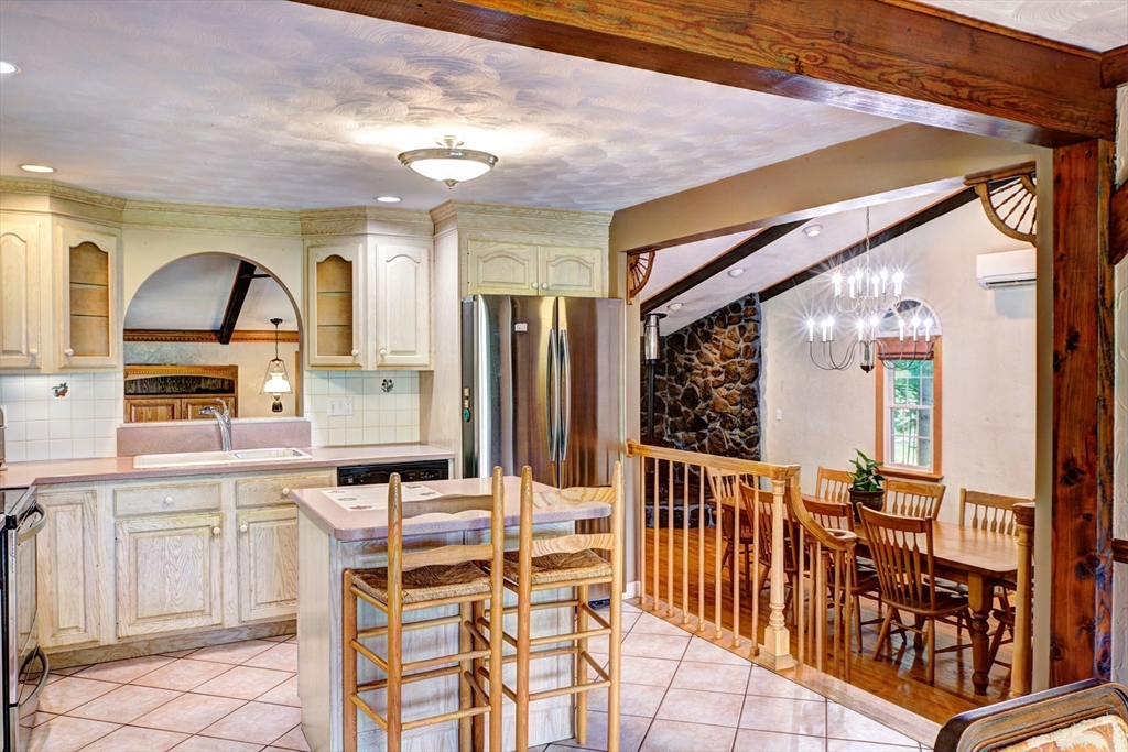 236 Fox Hill Road Burlington, MA 01803 - Photo 17 of 42 Gallery Image 17