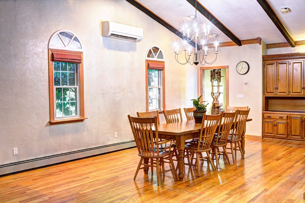 236 Fox Hill Road Burlington, MA 01803 - Photo 5 of 42 Gallery Image 5