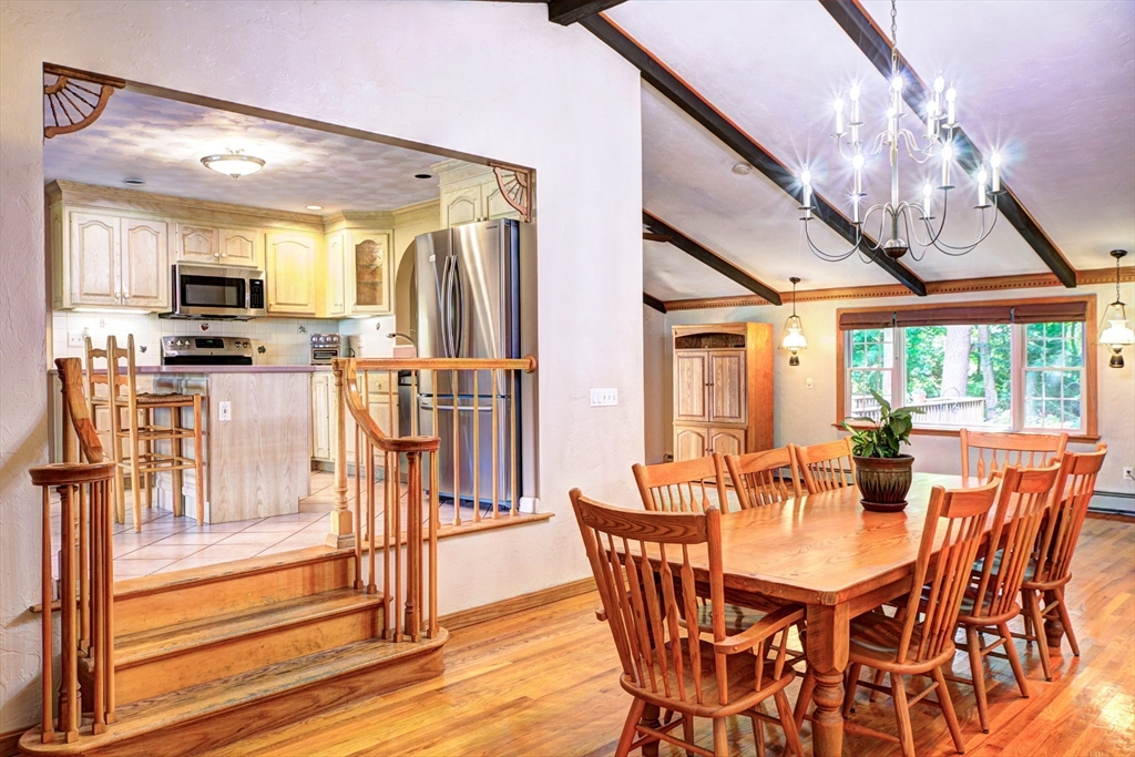 236 Fox Hill Road Burlington, MA 01803 - Photo 8 of 42 Gallery Image 8