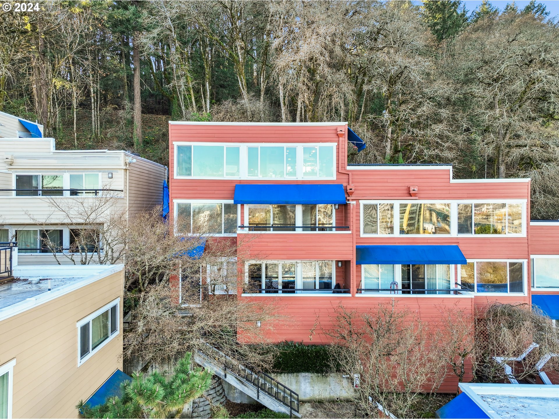 3701 Southwest Condor Avenue, Unit K2 Portland, OR 97239 - Photo 1 of 24 Gallery Image 1