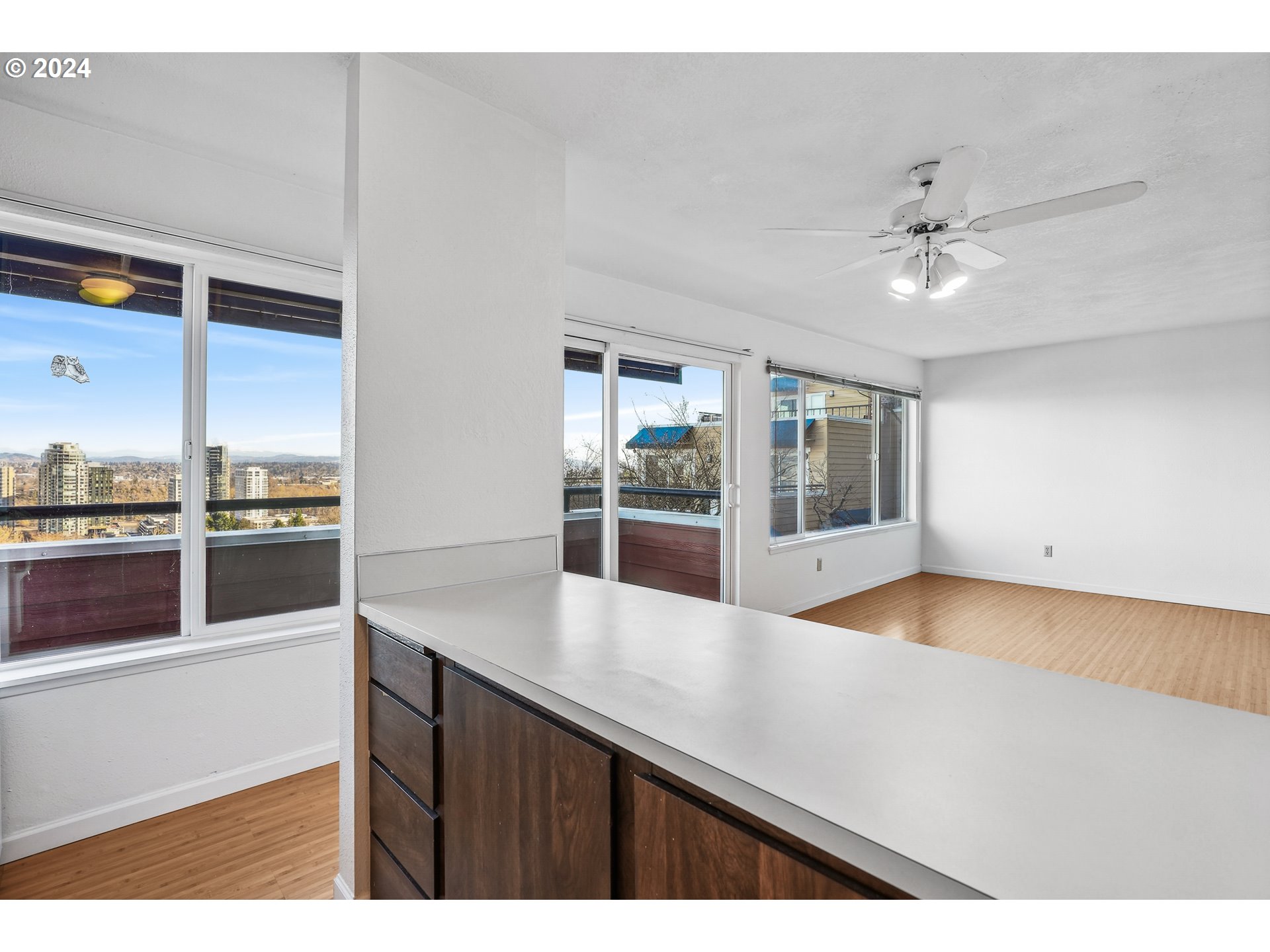 3701 Southwest Condor Avenue, Unit K2 Portland, OR 97239 - Photo 14 of 24 Gallery Image 14