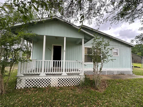 $1,200 | 2570 Stadium Drive, Alvin, TX 77511