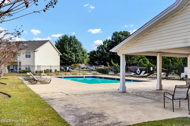 $1,450 | 4609 McClelland Drive, Unit D204, Wilmington, NC 28405