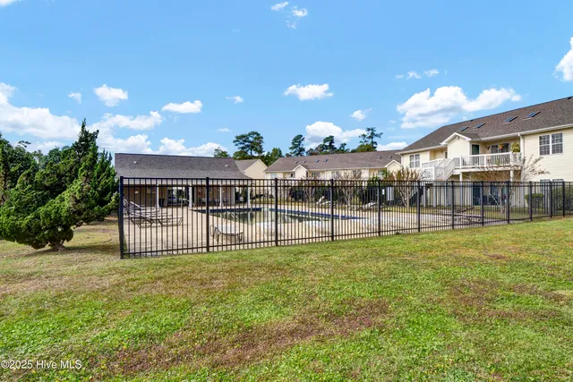 $1,450 | 4609 McClelland Drive, Unit D204, Wilmington, NC 28405