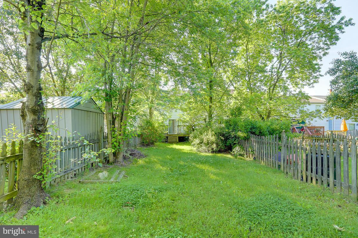 10 Rader Court Baltimore, MD 21234 - Photo 5 of 26 Exterior (Rear)