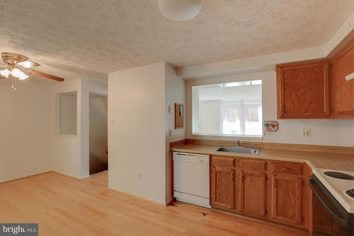 10 Rader Court Baltimore, MD 21234 - Photo 9 of 26 Kitchen