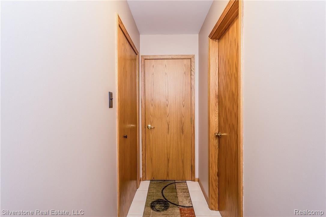 2091 West Wattles Road Troy, MI 48098 - Photo 22 of 52 022-4589619-large.jpg