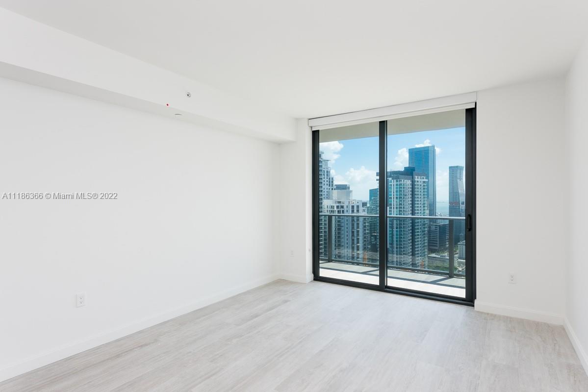 45 Southwest 9th Street, Unit 3704 Miami, FL 33130 - Photo 3 of 61 Gallery Image 3