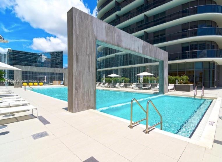 45 Southwest 9th Street, Unit 3704 Miami, FL 33130 - Photo 60 of 61 Gallery Image 60