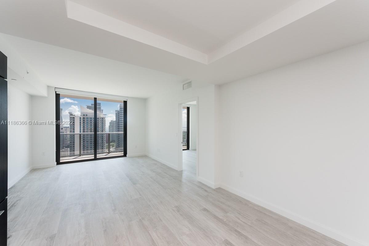 45 Southwest 9th Street, Unit 3704 Miami, FL 33130 - Photo 9 of 61 Gallery Image 9