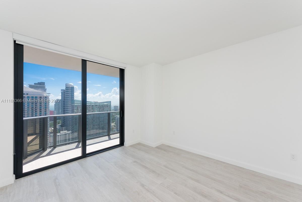 45 Southwest 9th Street, Unit 3704 Miami, FL 33130 - Photo 10 of 61 Gallery Image 10
