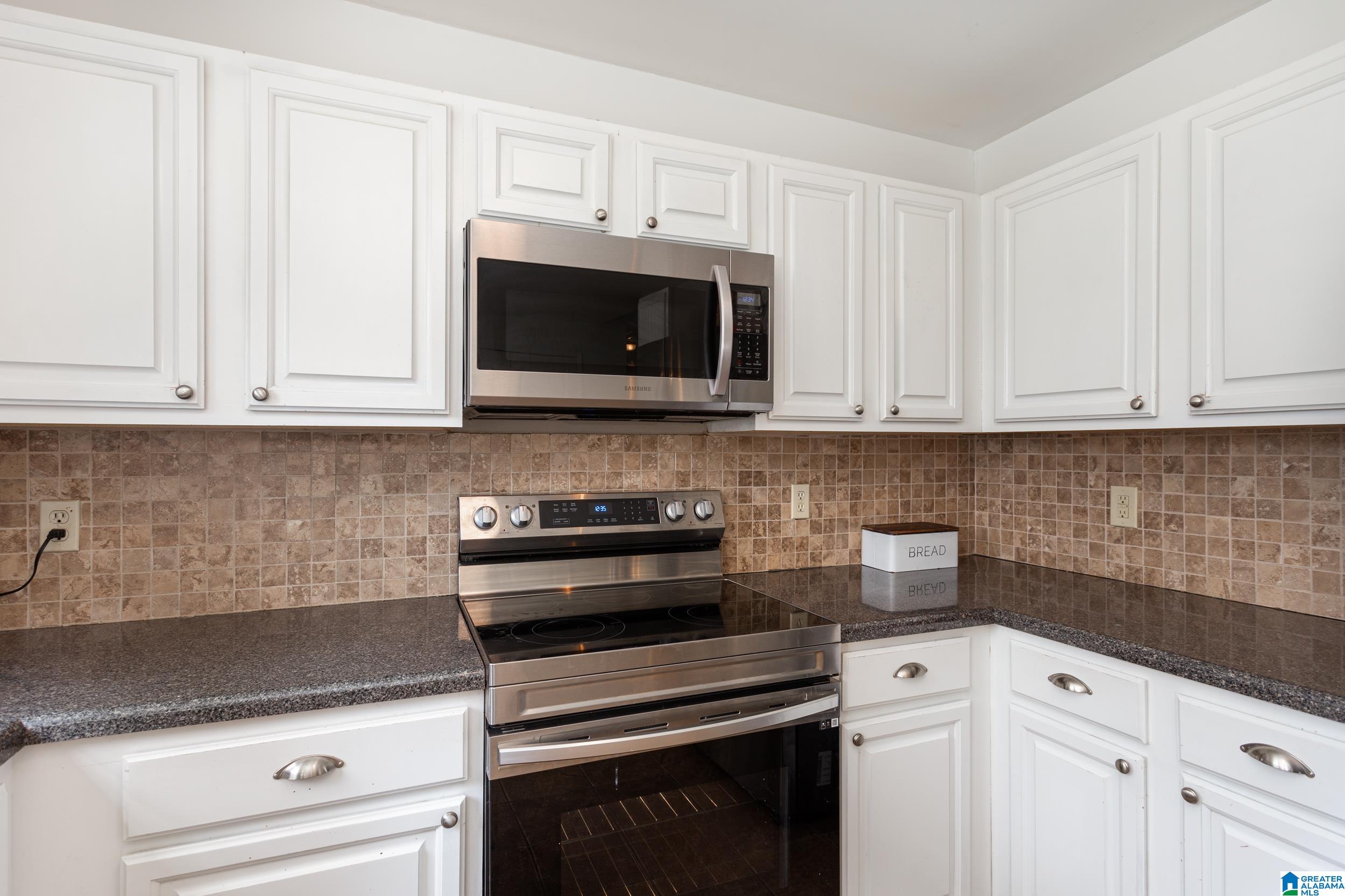 558 Whittaker Place Leeds, AL 35094 - Photo 12 of 34