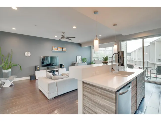 $2,295 | 604 North Bluff Drive, Unit 125, Austin, TX 78745