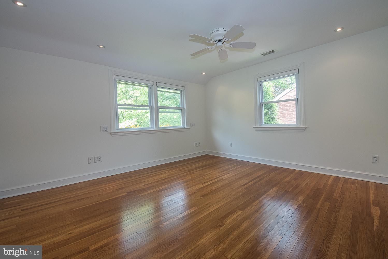 233 Crosshill Road Wynnewood, PA 19096 - Photo 18 of 28