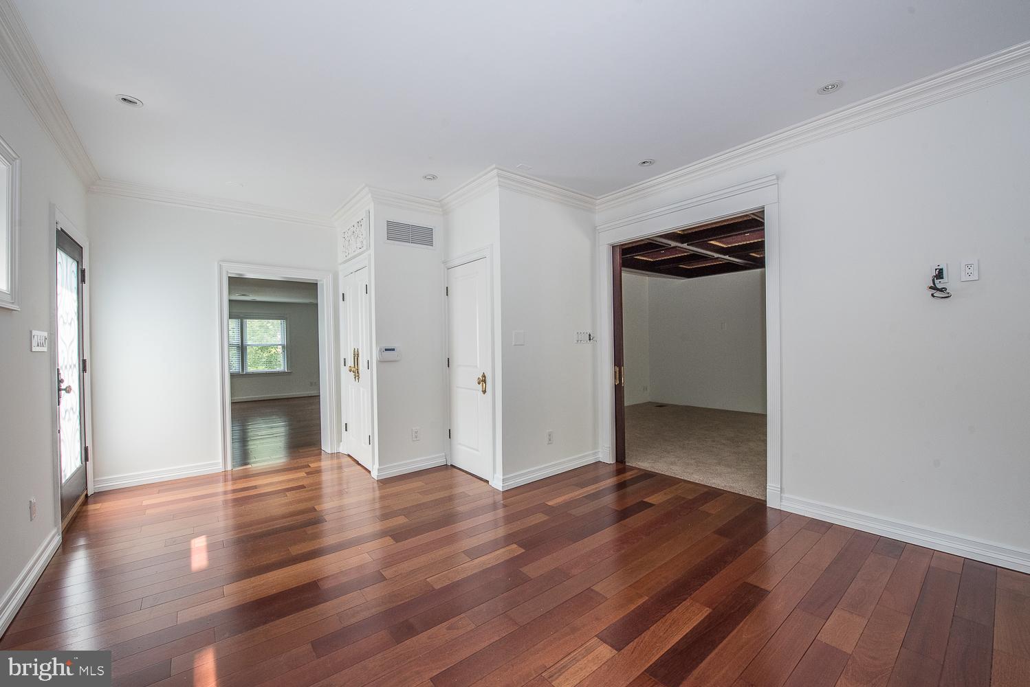 233 Crosshill Road Wynnewood, PA 19096 - Photo 5 of 28