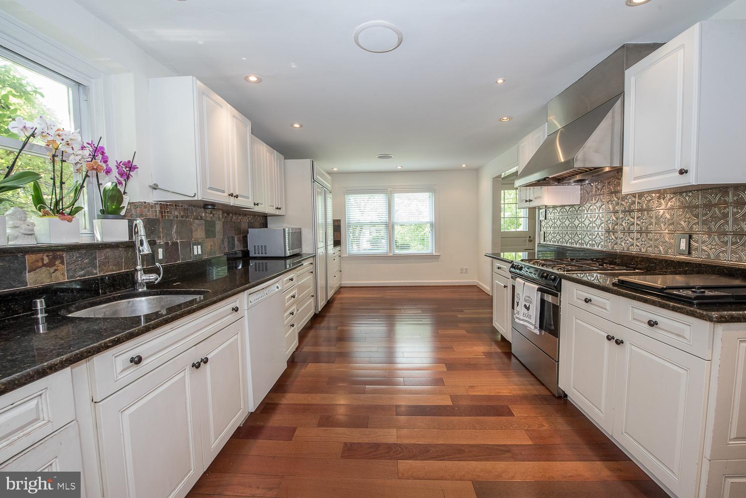 233 Crosshill Road Wynnewood, PA 19096 - Photo 6 of 28