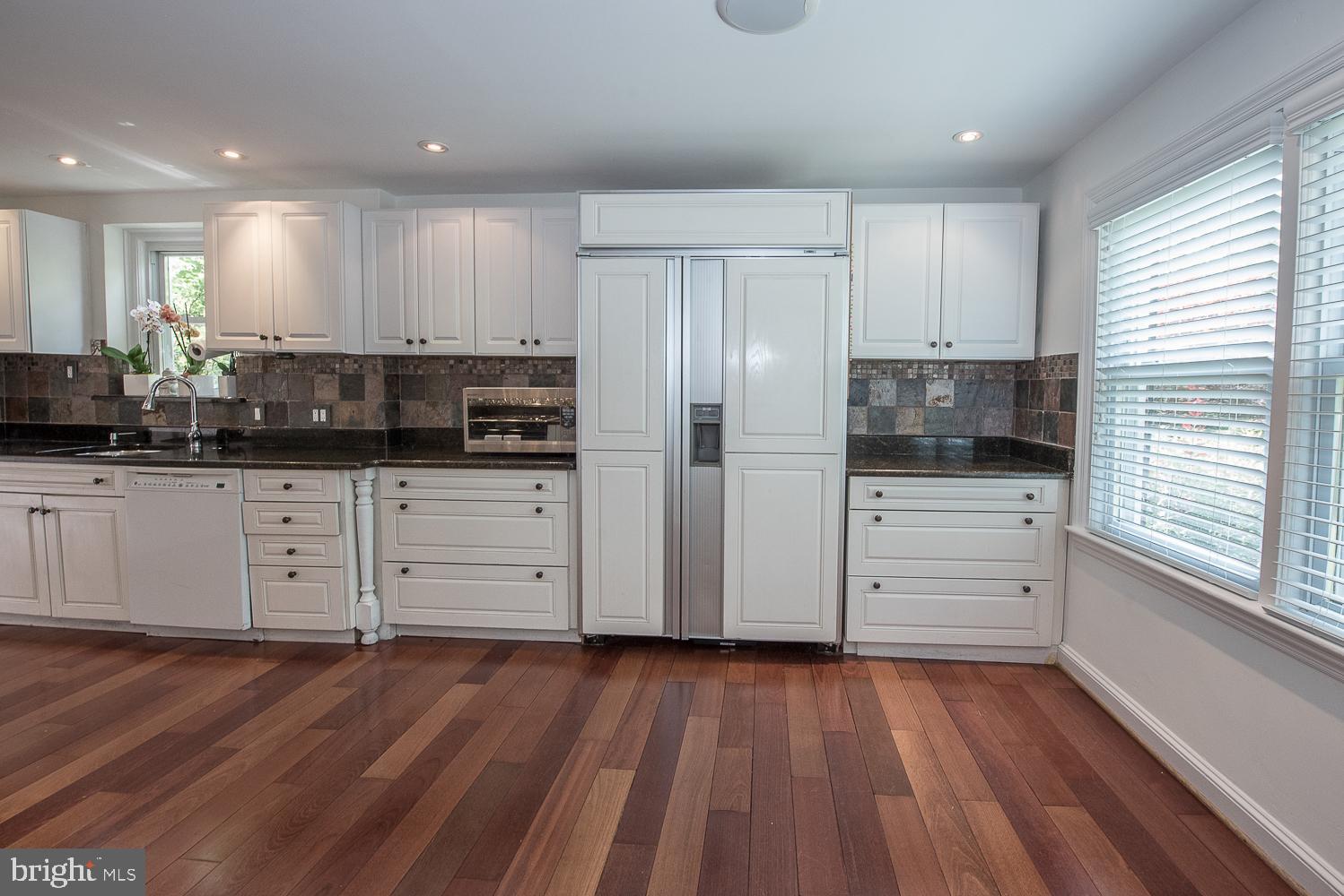 233 Crosshill Road Wynnewood, PA 19096 - Photo 7 of 28