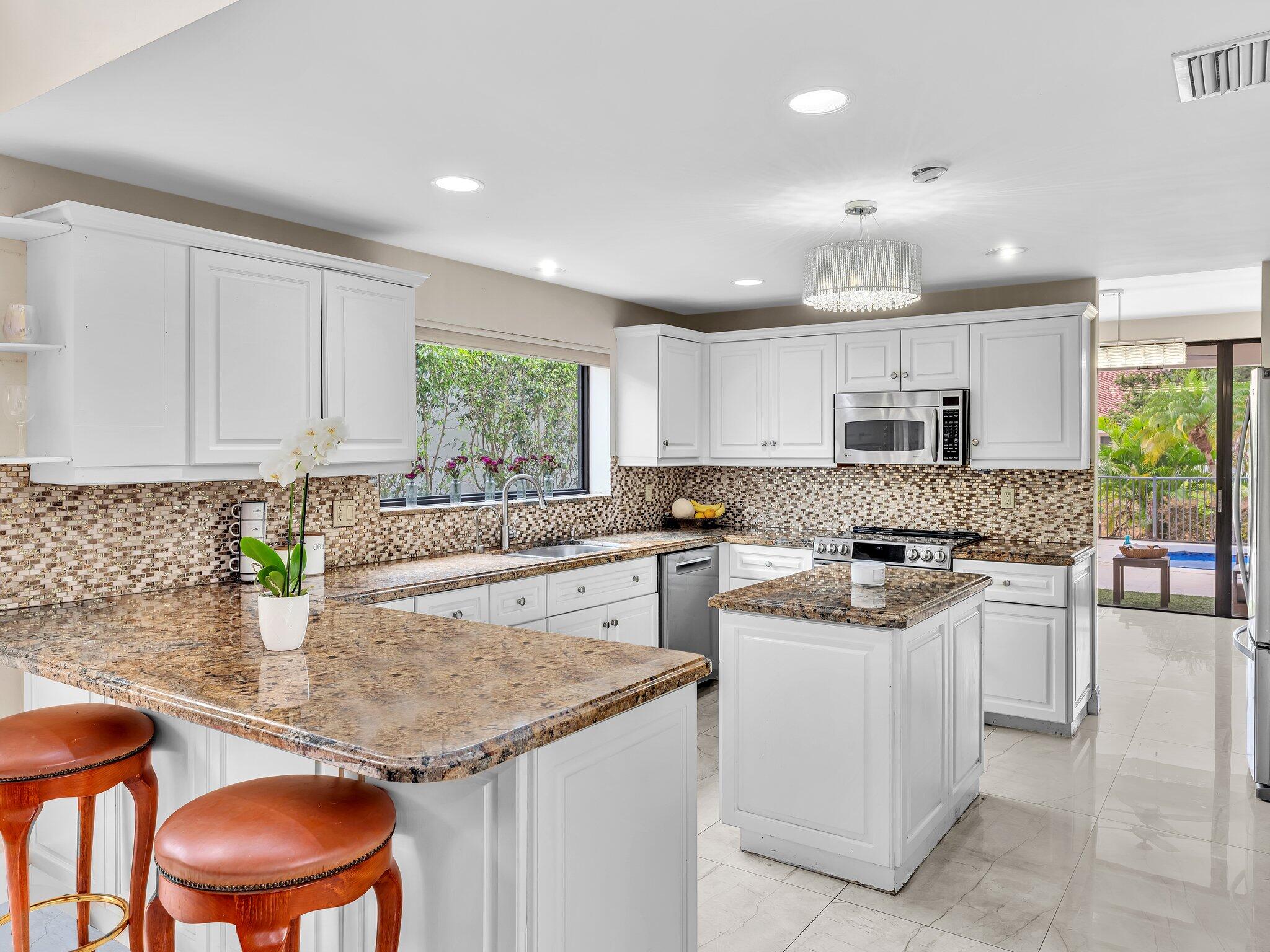 6400 Via Rosa Boca Raton, FL 33433 - Photo 14 of 81 FPP00866