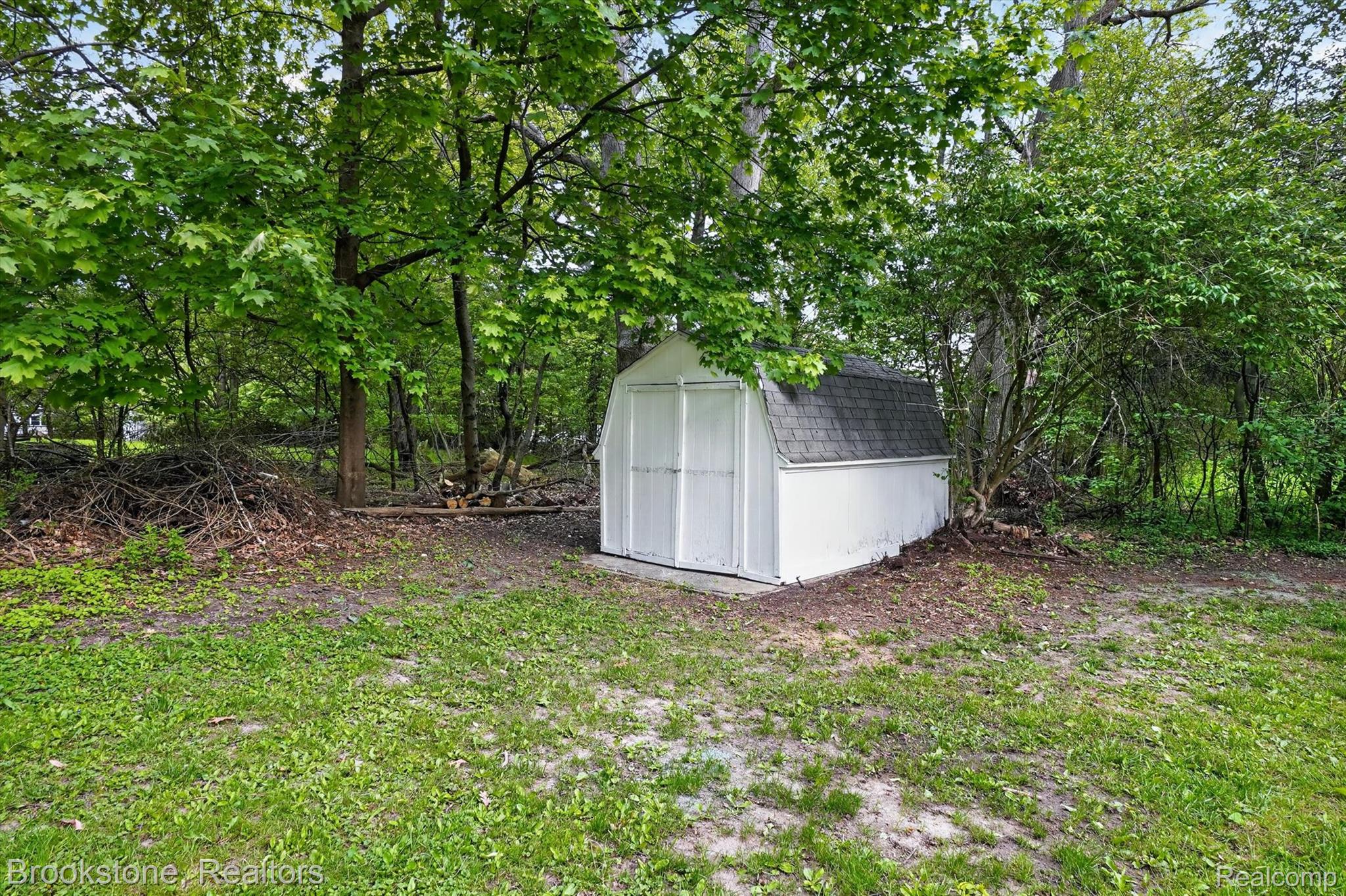 4547 Marlborough Road Okemos, MI 48864 - Photo 40 of 55 41-4547-Marlborough-Rd-WindowStill-Photography.jpg
