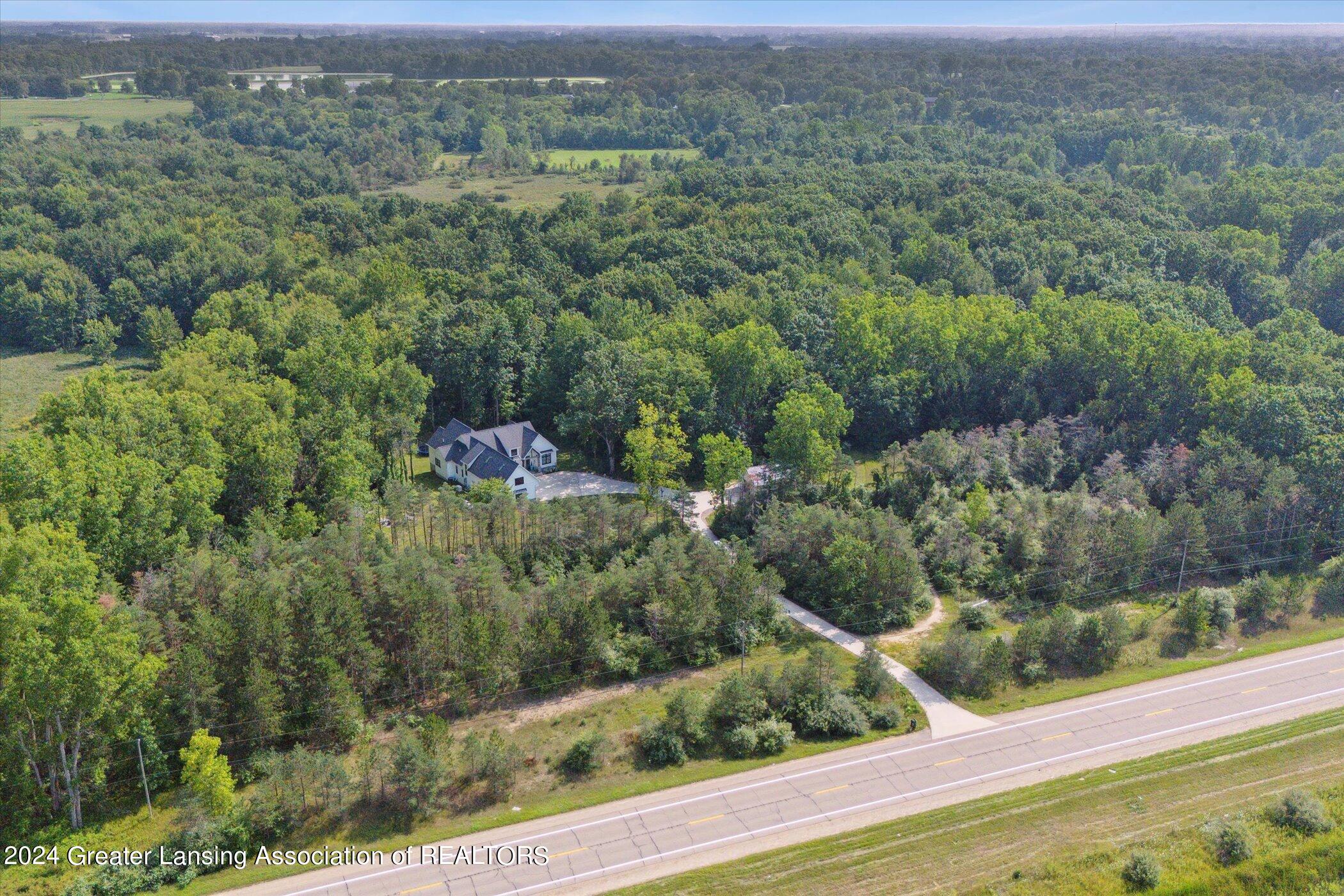 4401 West Lansing Road Perry, MI 48872 - Photo 68 of 70 80-4401-Lansing-Rd-Perry-MI-48872-Window
