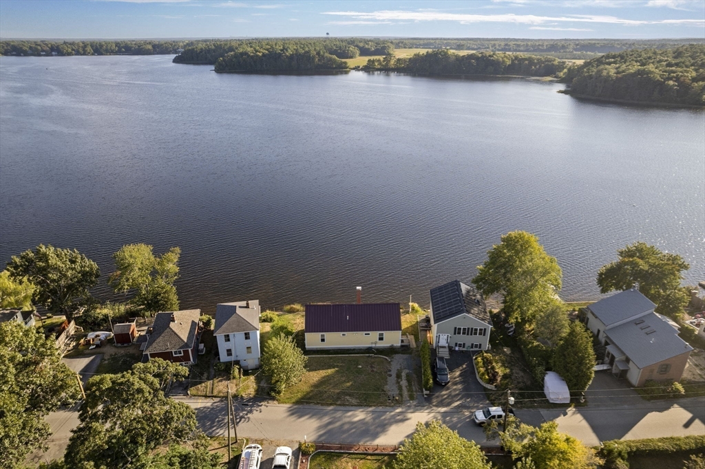 29 Ocean Halifax, MA 02338 - Photo 14 of 42