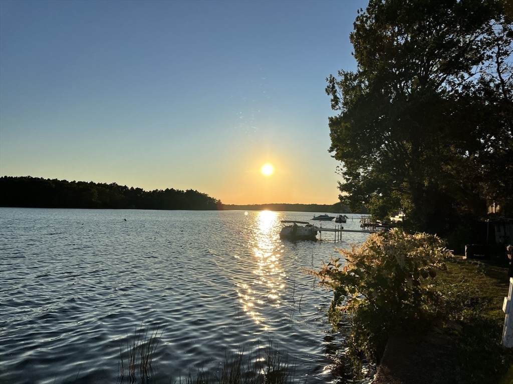 29 Ocean Halifax, MA 02338 - Photo 9 of 42