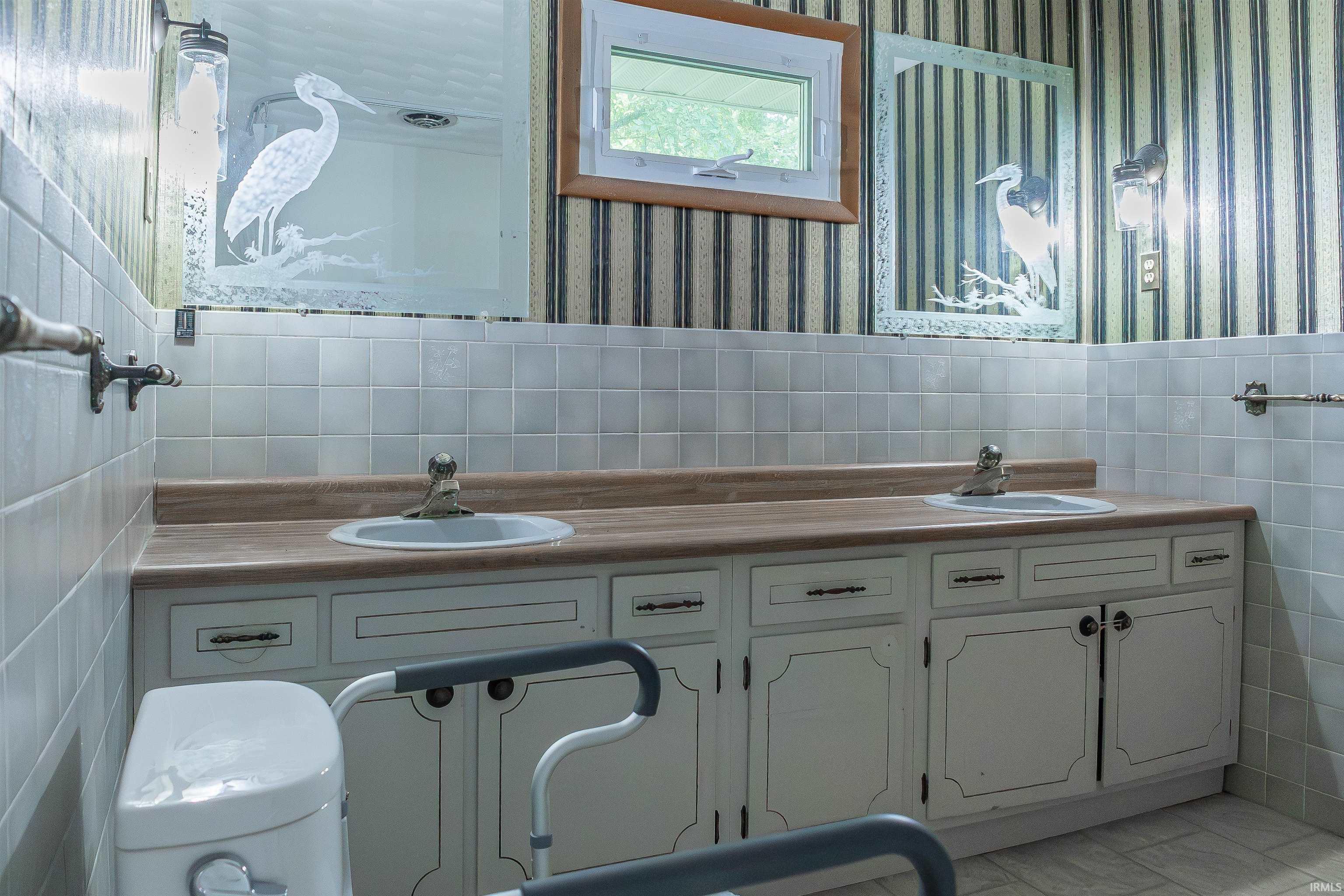 1372 Yockey Road Mitchell, IN 47446 - Photo 13 of 36