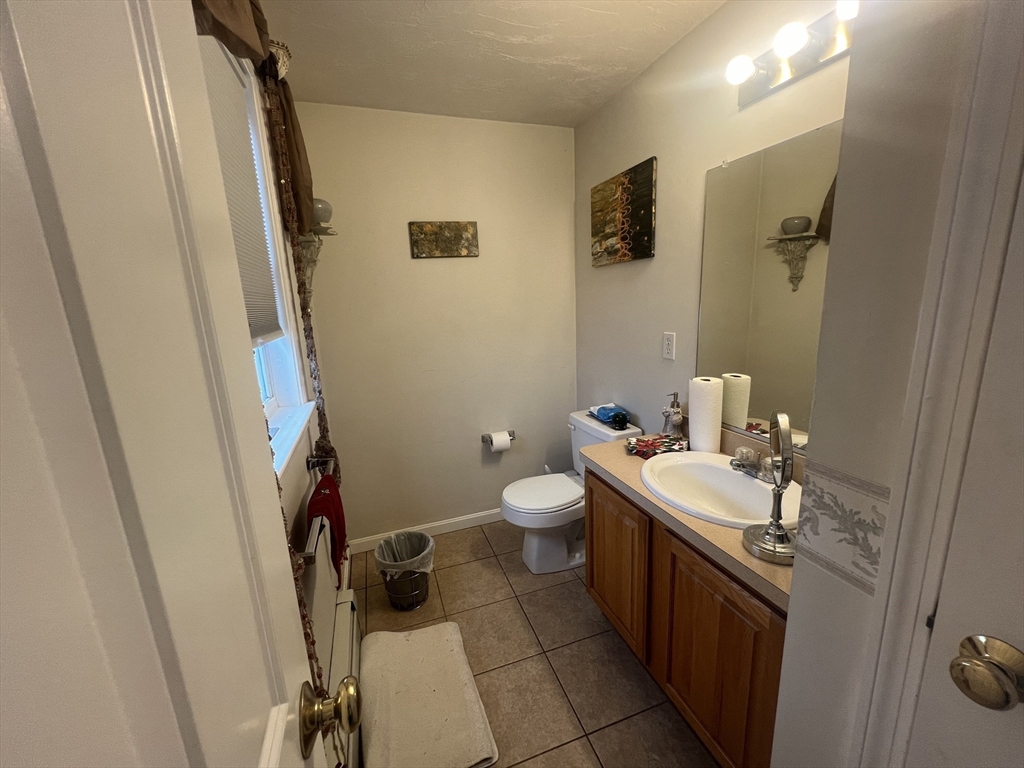 11 Old Westminster Road Hubbardston, MA 01452 - Photo 8 of 19 Gallery Image 8
