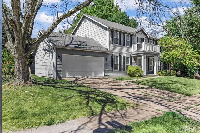 $365,000 | 2701 Wellington Drive, Florissant, MO 63033